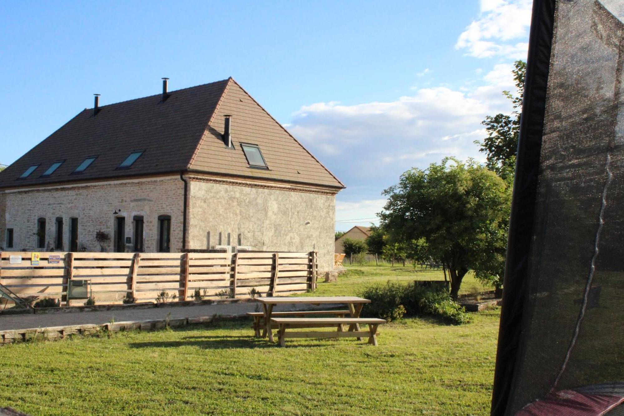 La Bergerie A Palleau, Les Bles Dores Et Les Graines De Lin A Corgengoux, Proches De Beaune Et De Ses Villages Viticoles Εξωτερικό φωτογραφία