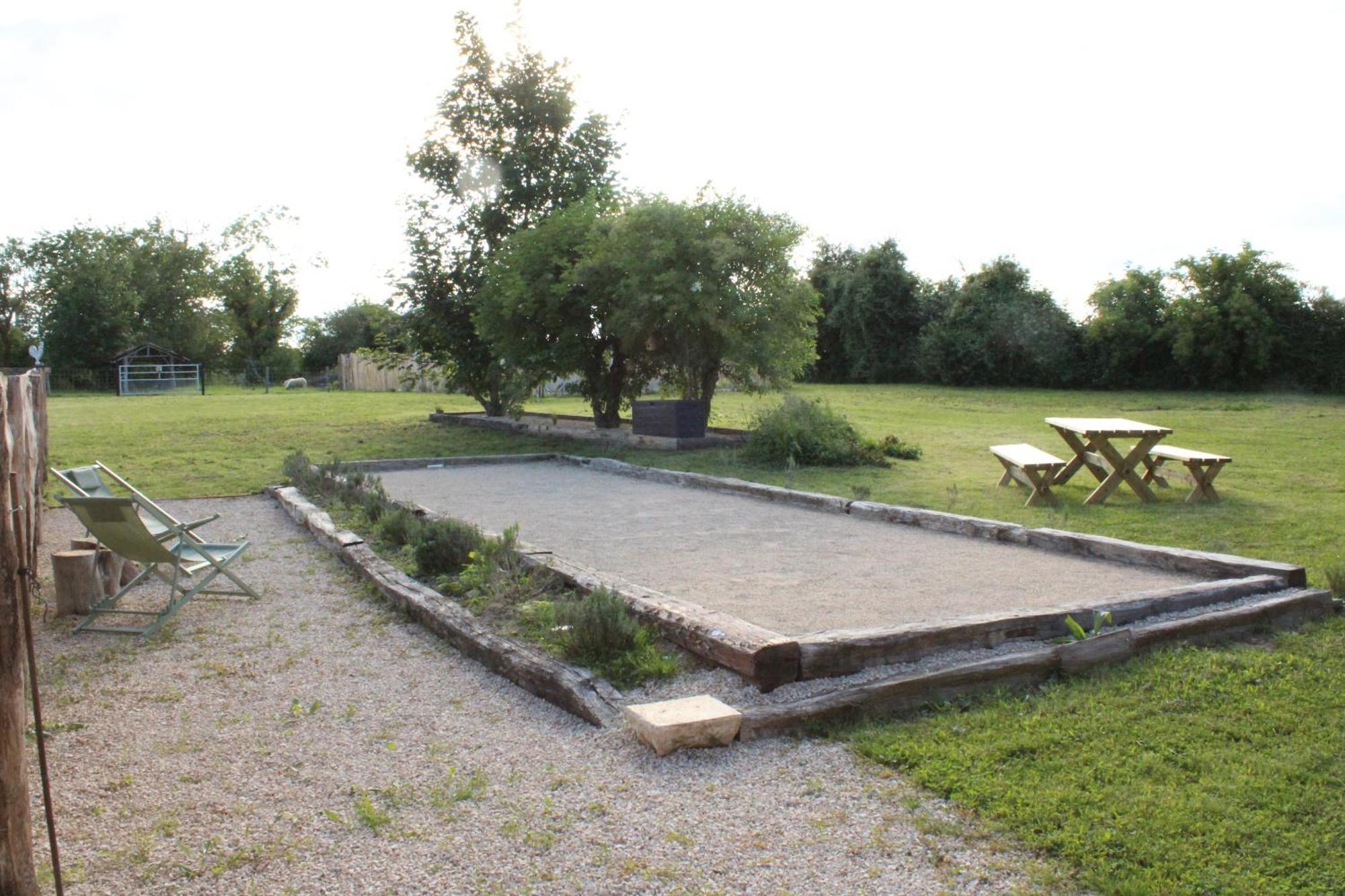 La Bergerie A Palleau, Les Bles Dores Et Les Graines De Lin A Corgengoux, Proches De Beaune Et De Ses Villages Viticoles Εξωτερικό φωτογραφία